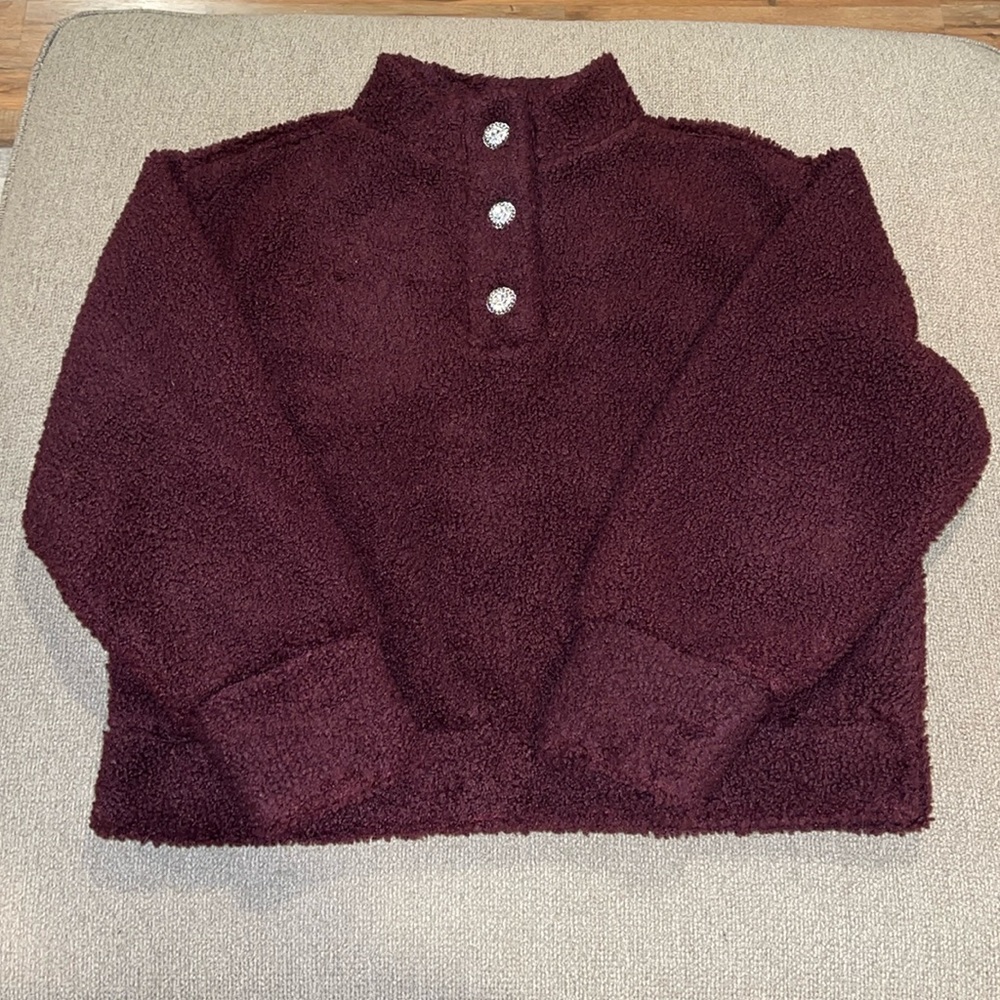 Express Sherpa pull over with buttons